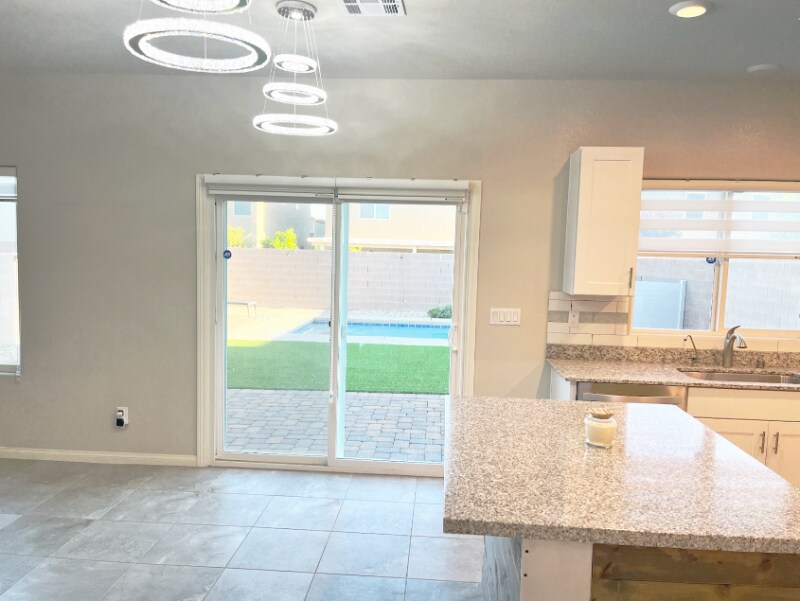 Building Photo - 4461 Lantern Point Ave