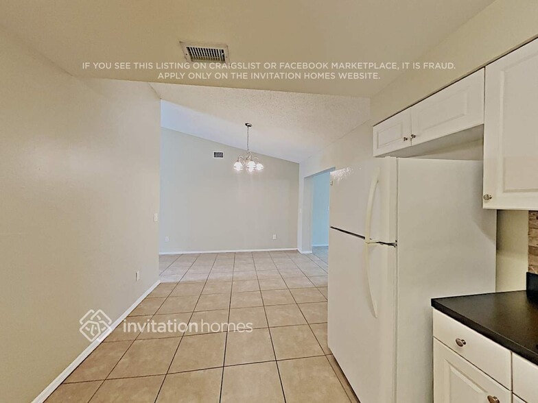 Building Photo - 6829 Compass Ct