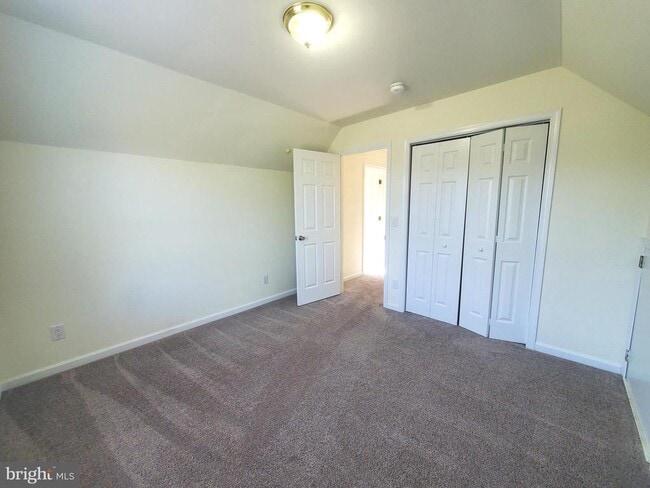 Building Photo - 110 Duck Creek Ln