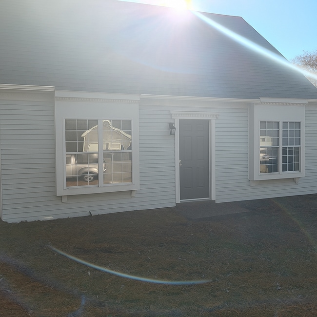 Building Photo - 732 Galahad Dr