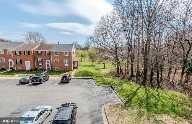 Building Photo - 1116 Soho Ct