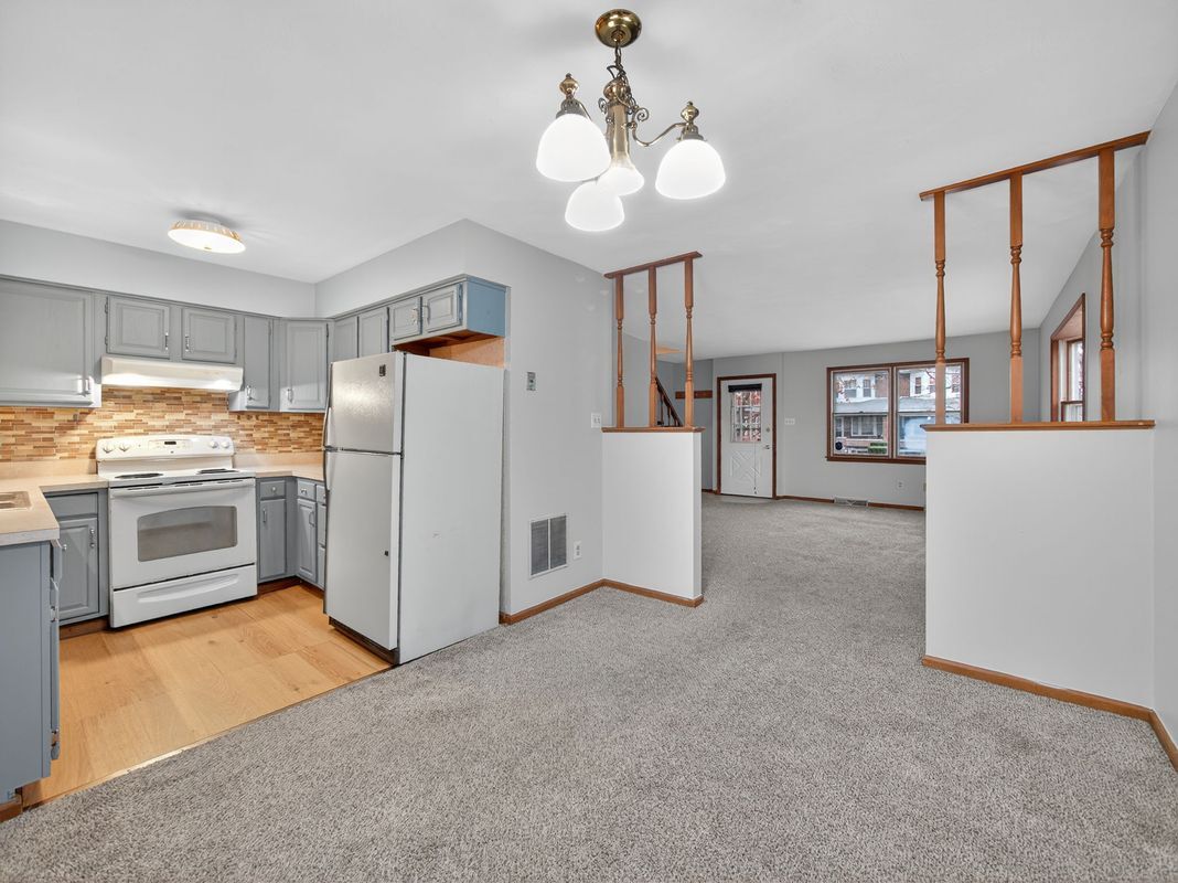 Building Photo - 2149 W Allen St