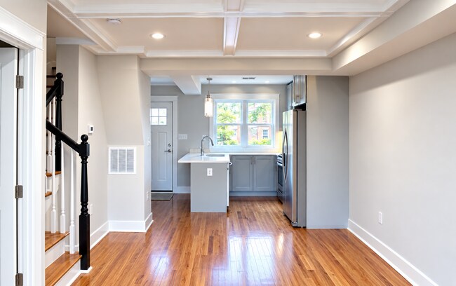 Building Photo - 242 33rd St NE