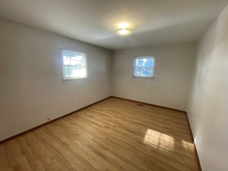 Building Photo - 12220 Jerome Road