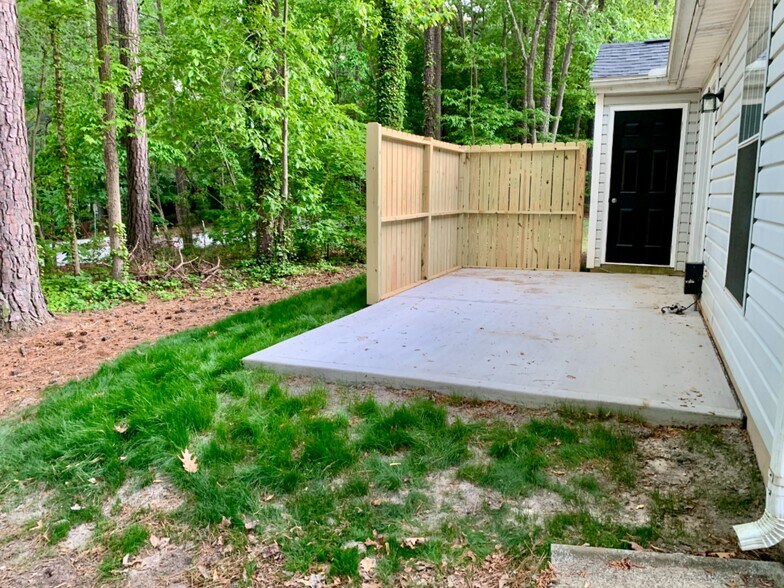 Building Photo - 2909 Golden Oak Ct