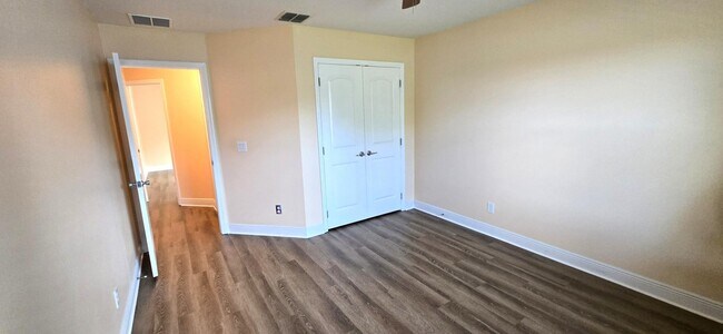 Building Photo - 2061 Big Buck Dr