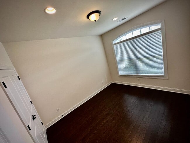 Building Photo - 236 Wooden Wheel Ln