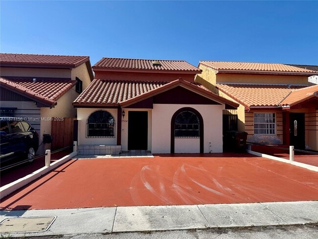 Primary Photo - 2732 W 54th St