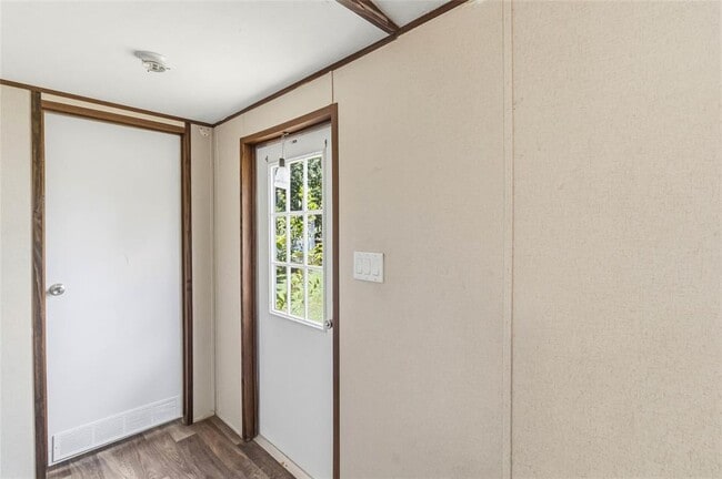 Building Photo - 908 Turney Ln