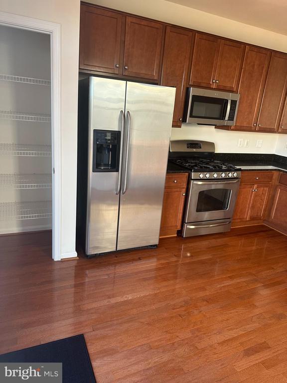 Building Photo - 15715 John Diskin Cir