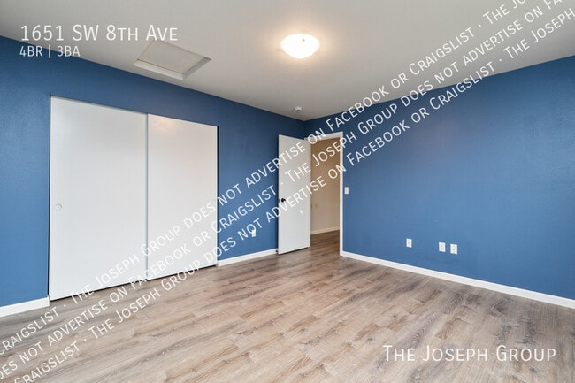Building Photo - 1651 SW 8th Ave