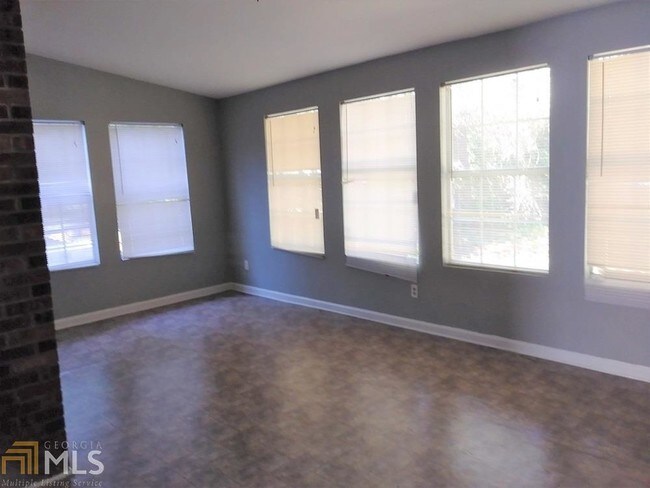 Building Photo - 1615 Cherry Hill Ct SW