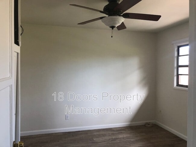 Building Photo - 4556 55th St