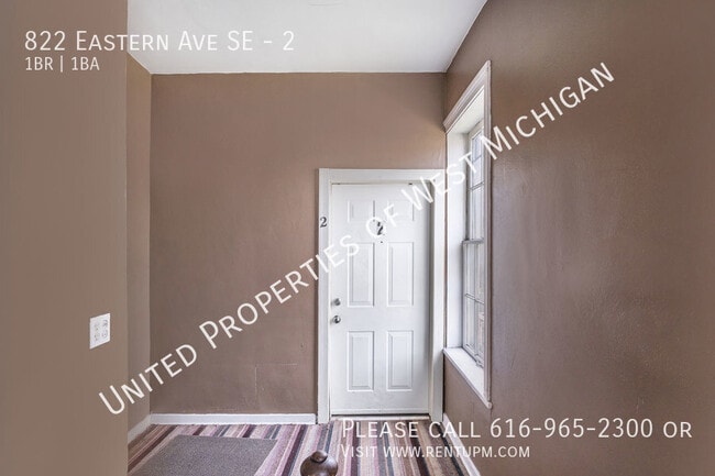 Building Photo - 822 Eastern Ave SE