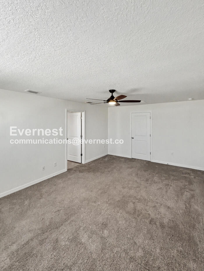 Building Photo - 5106 Plumeria Dr