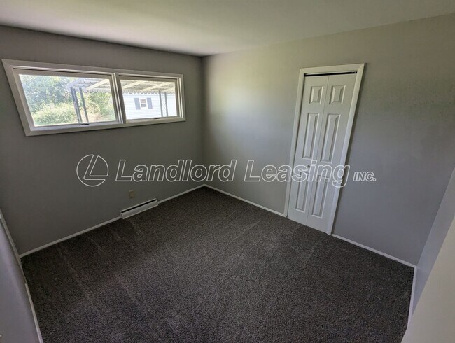 Building Photo - Charming Updated Ranch with Fenced Yard in...