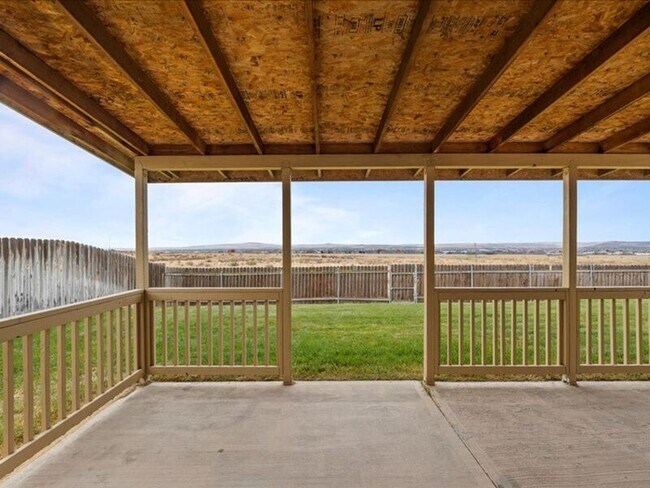 Building Photo - 7912 Quadra Dr