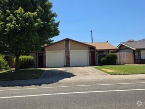 Building Photo - 9669-9671 Lake Natoma Drive