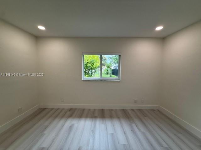 Building Photo - 7003 NW 99th Ave