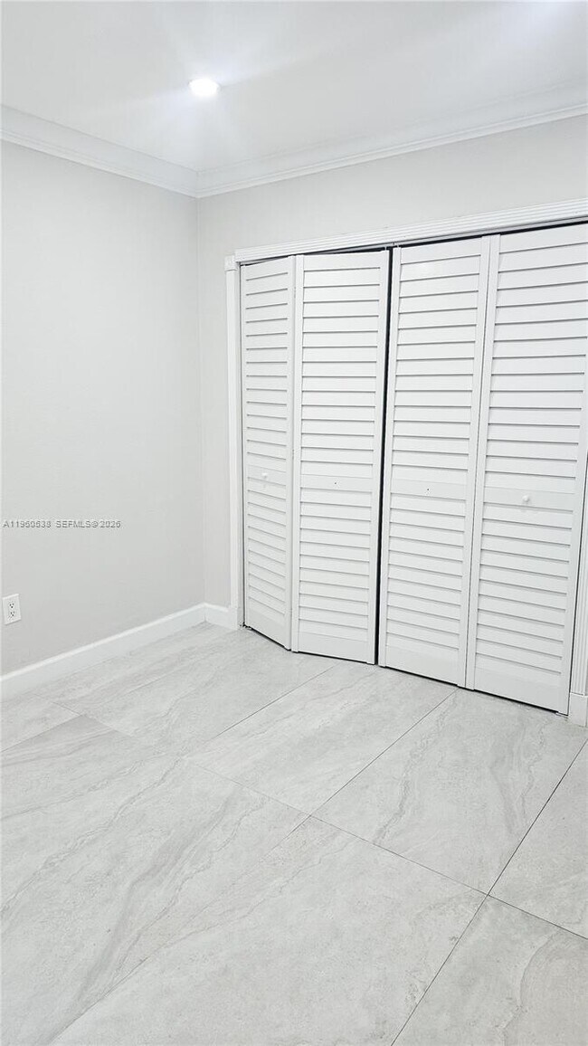 Building Photo - 13949 SW 44th Ln Cir