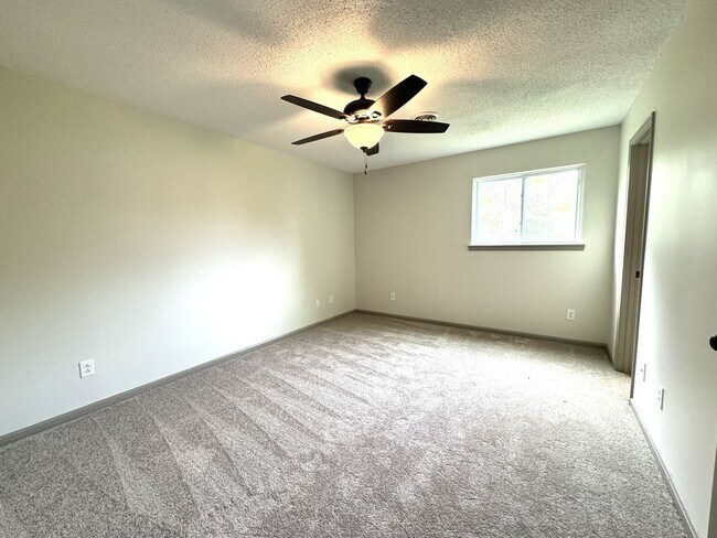 Building Photo - Adorable home located in Southwest side of Jacksonville