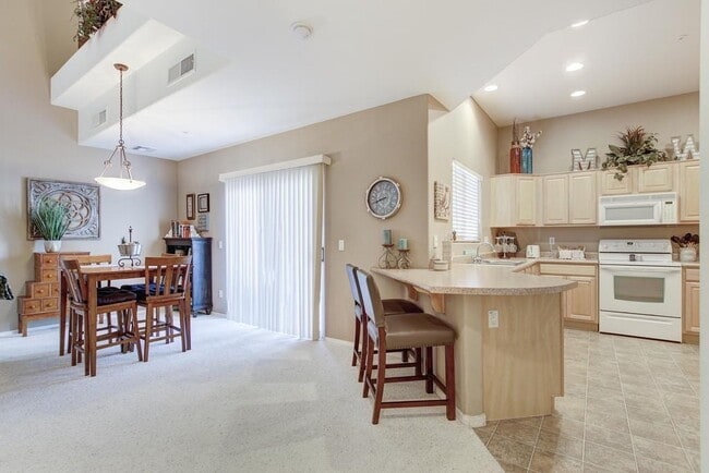 Building Photo - 8074 W Beck Ln