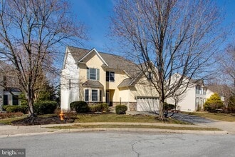 Building Photo - 2106 Beckett Way