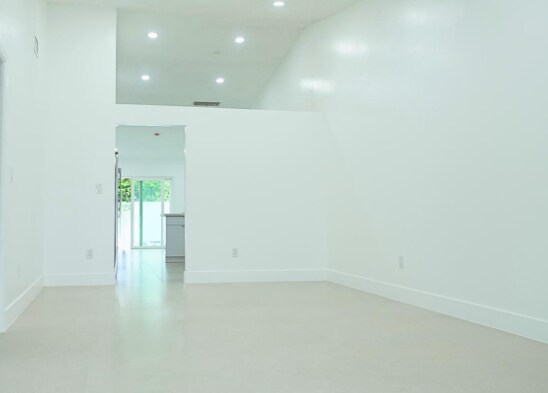 Building Photo - 5661 W 21st Ave