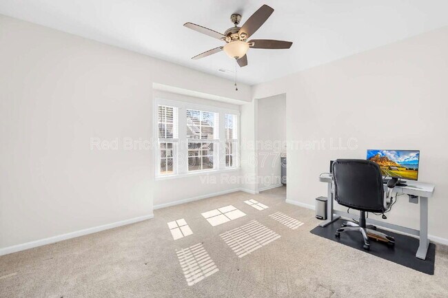 Building Photo - 104 Winterberry St