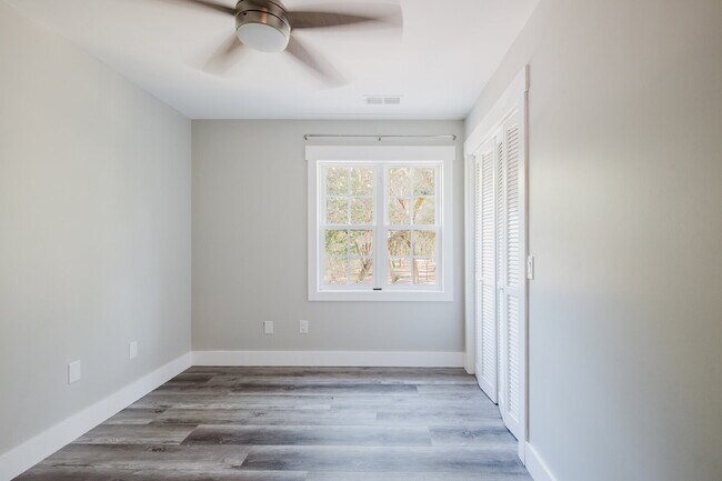 Building Photo - Secluded Four Bedroom Home on Seven Acres in Midway Farms!