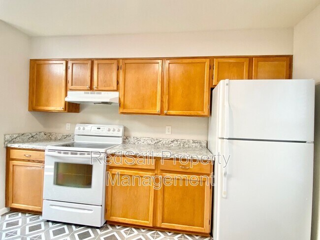 Building Photo - 5310 Gardner Ct