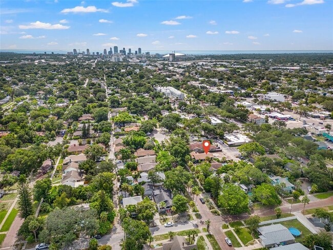 Building Photo - 2830 2nd Ave N