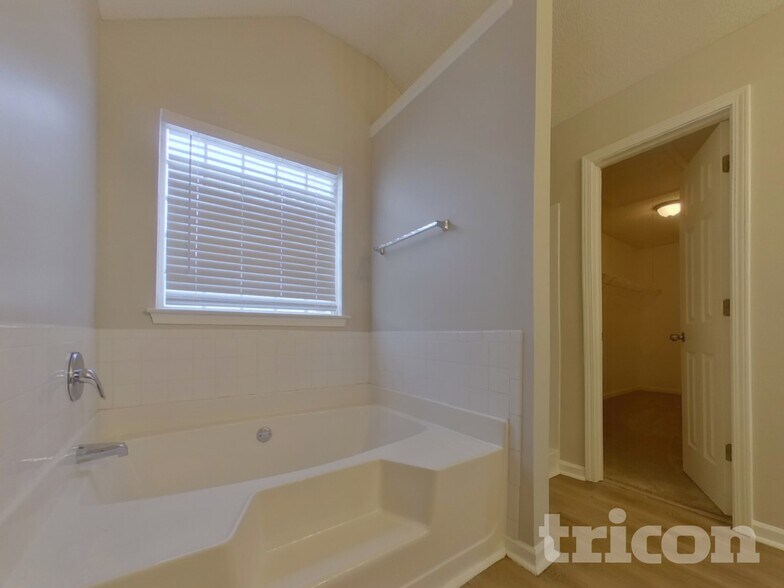 Building Photo - 5020 Serenity Point Ln