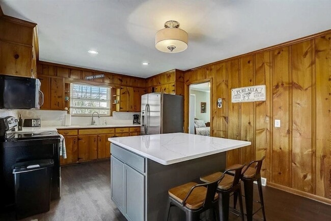 Building Photo - 1511 Stewarts Ferry Pike