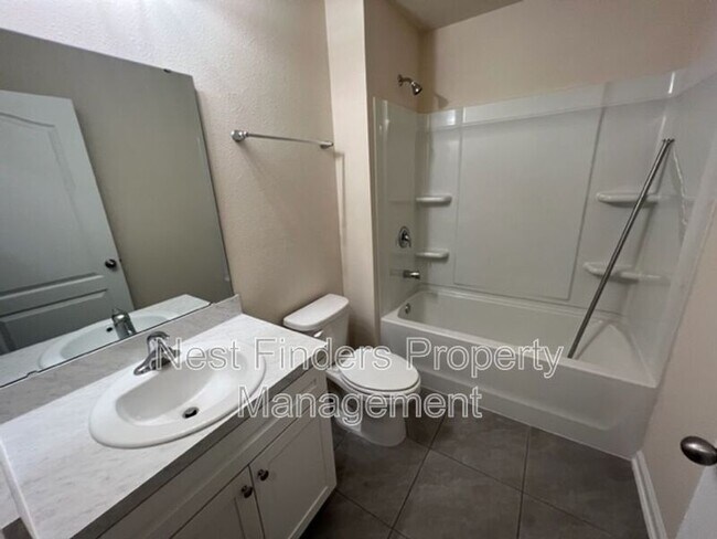 Building Photo - 268 Pasadena Dr