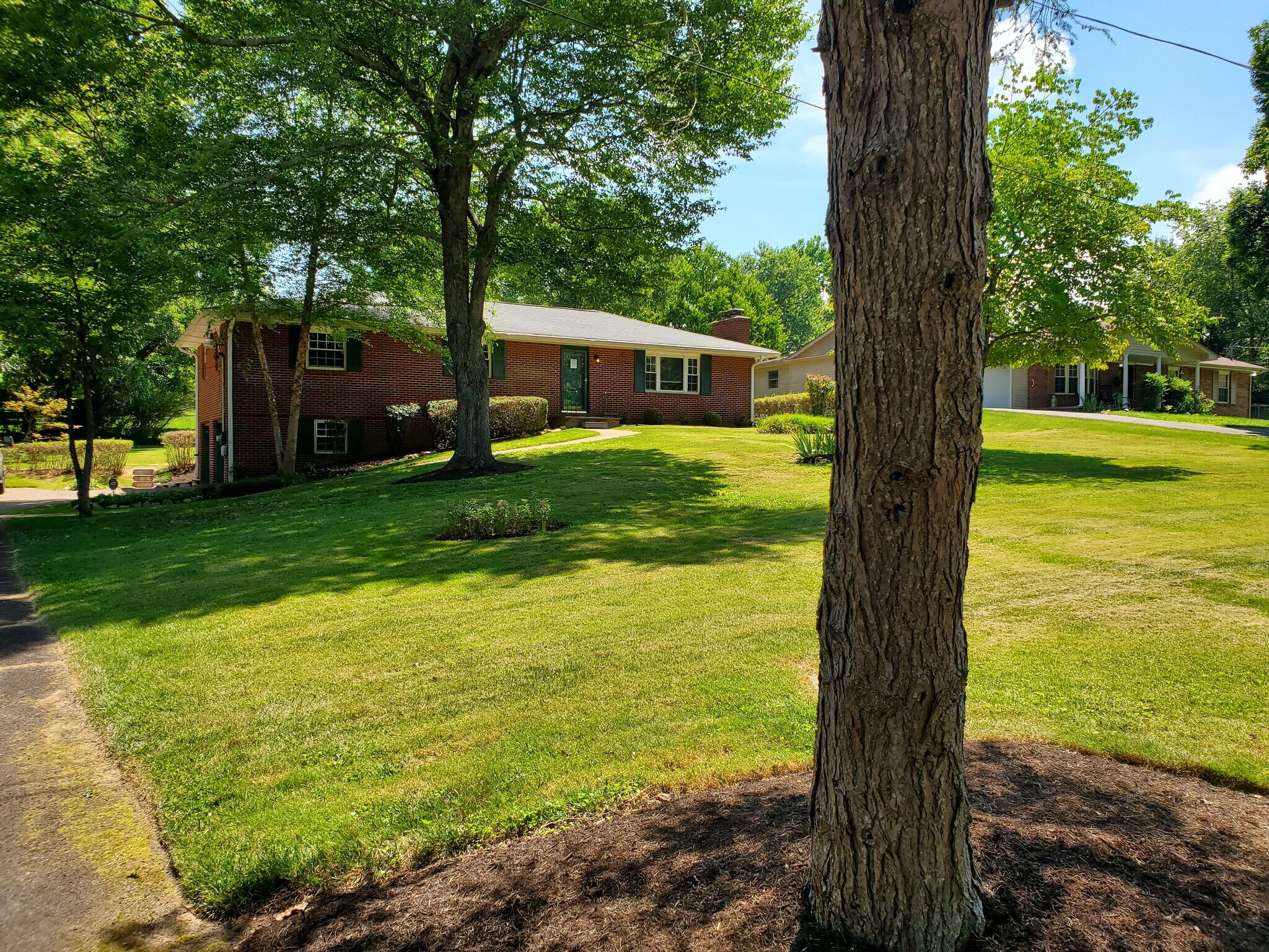 Building Photo - 616 Starlite Ln