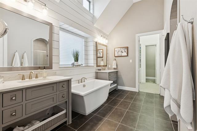 Building Photo - 2607 Maverick Way