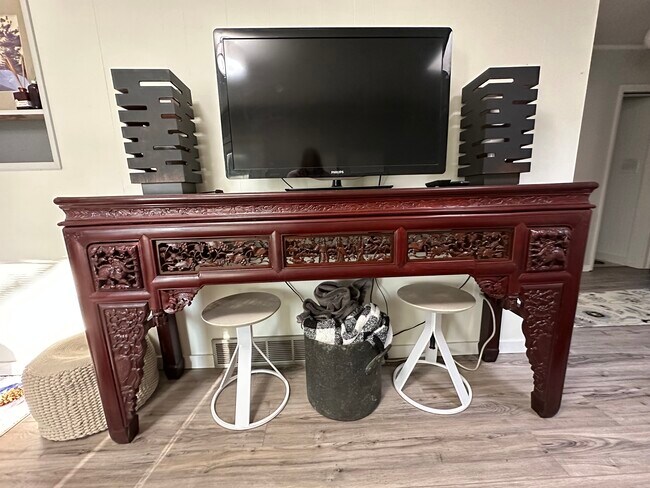 Building Photo - 2425 N Headley Rd