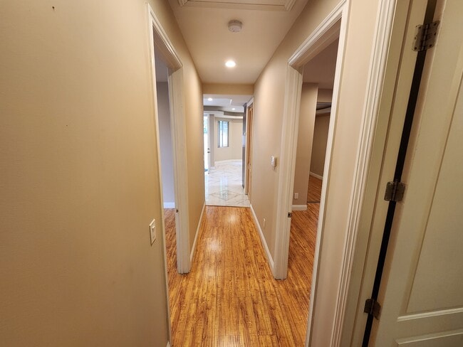 Building Photo - 11131 Sunshine Ter