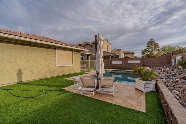 Building Photo - *POOL* Beautiful Gilbert Home Nestled at the Base of the San Tan Mountains
