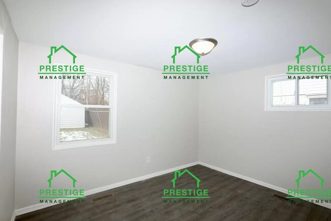Building Photo - Renovated Hammond Home 3 Beds 1 Bath