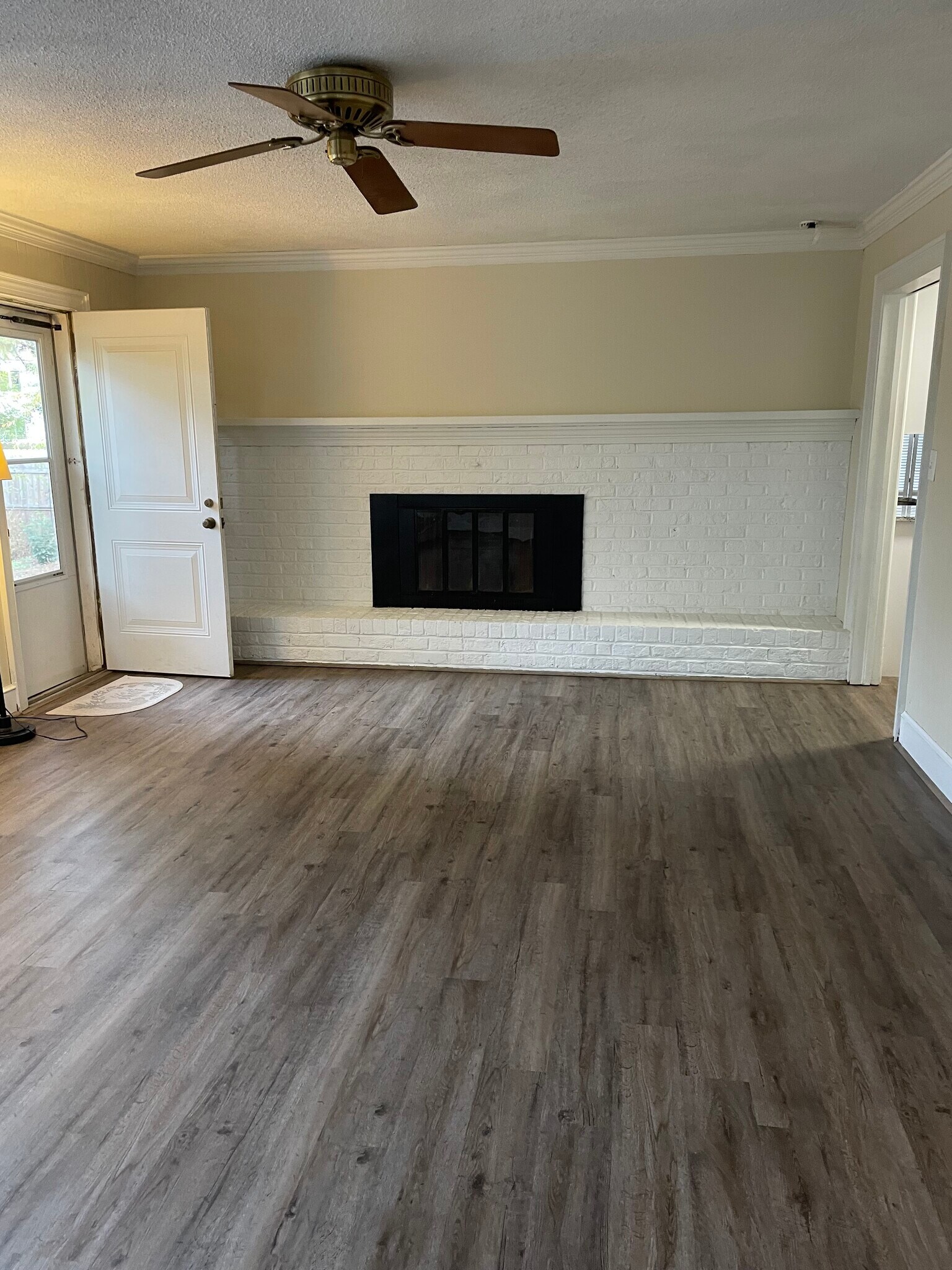 Building Photo - 204 Glen Echo Dr