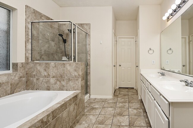 Building Photo - 5322 Ringneck Glen Dr