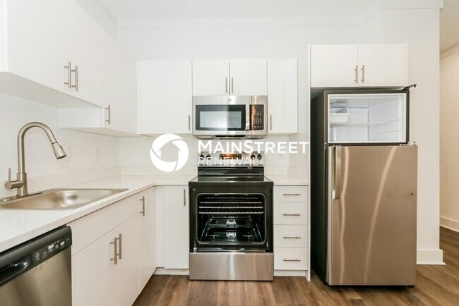 Building Photo - 3 Bedroom Pet-Friendly Home in Houston, TX with Main Street Renewal