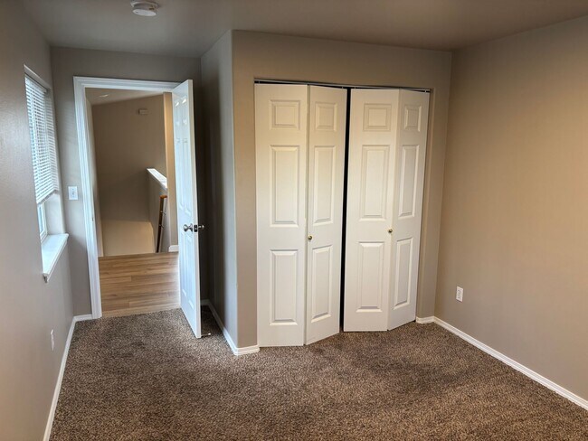 Building Photo - 1523 NE Frank McClean Ct