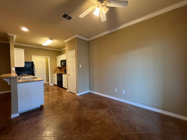 Building Photo - 3049 Palomino Trail