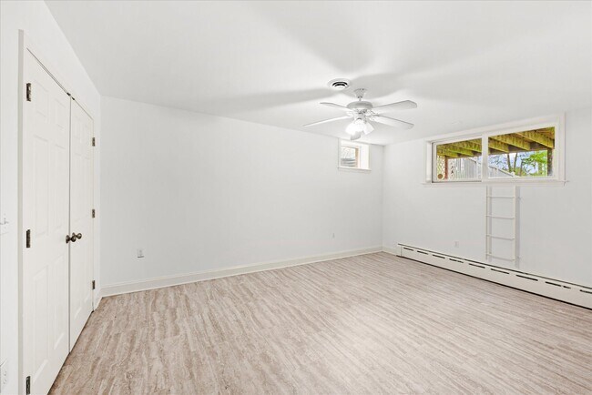 Building Photo - 6013 Selvyn Rd