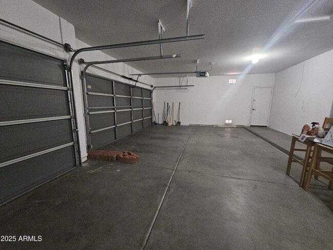 Building Photo - 12815 W Mulberry Dr