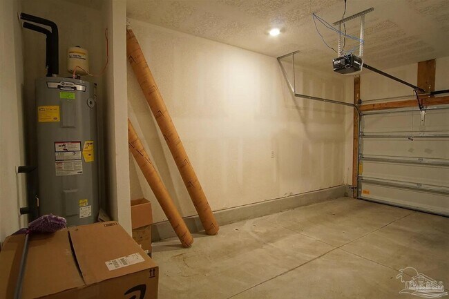 Building Photo - 1435 Iroquois Ct