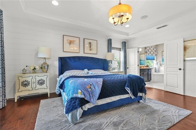 Building Photo - 705 Pressing Dr